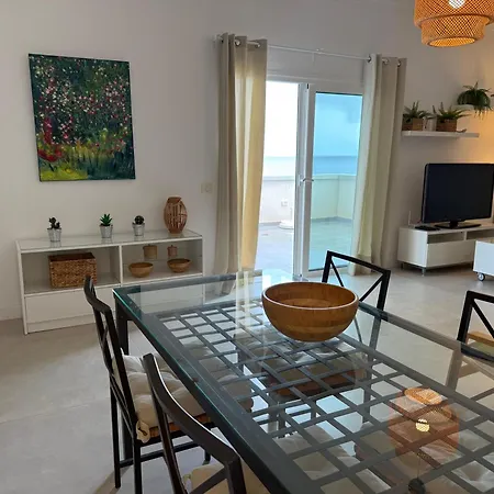 Pambnb Beachfront 1br Playa Chica Apartmán *