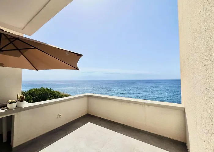 Pambnb Beachfront 1br Playa Chica Santa Cruz de Tenerife