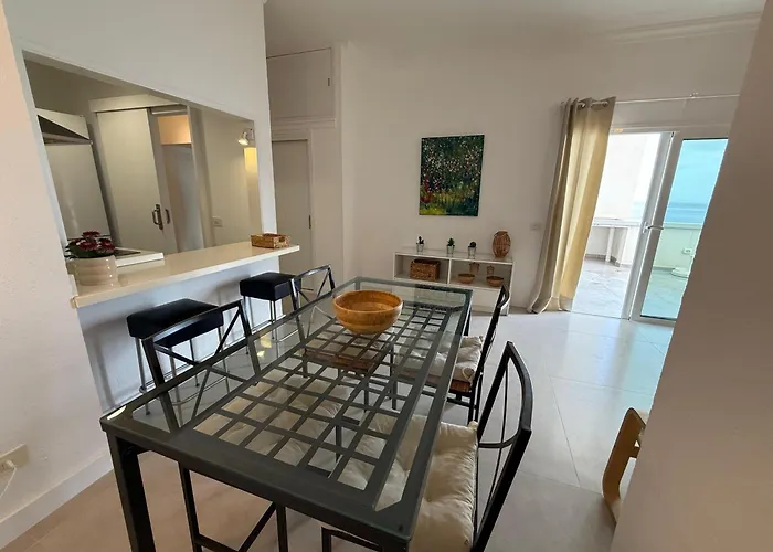 Pambnb Beachfront 1br Playa Chica